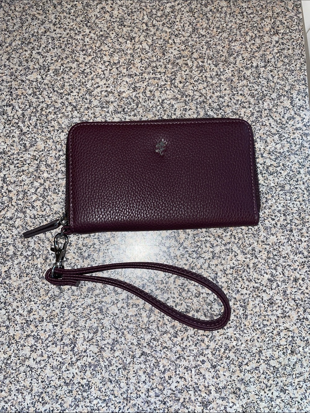 Jenna wristlet wallet